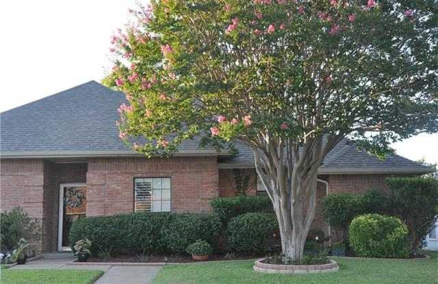 3213 Bending Oaks Trail Gallery 2