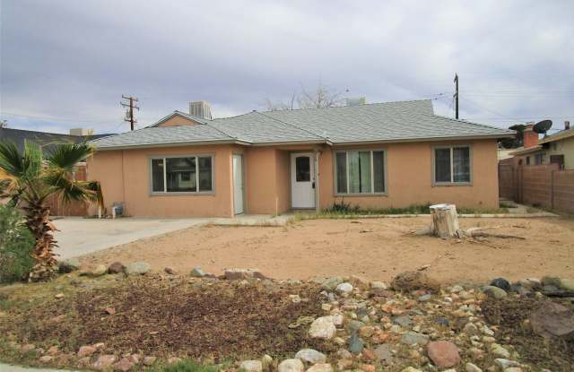 Please contact Vaughn Realty to set up an appointment, 760-446-6561 photos photos