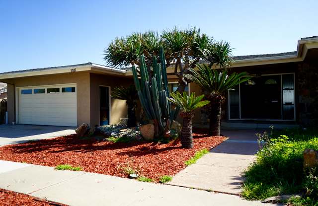 5527 Dorothy Drive Gallery 4