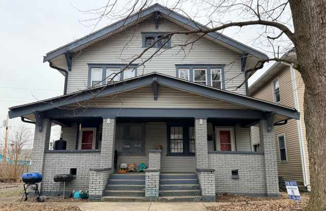 Now Showing this 3BR, 1 BA duplex located at 3141 N. Park, Indianapolis, IN photos photos