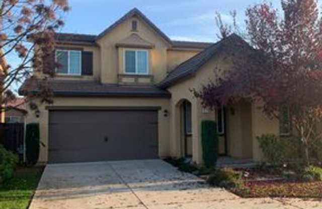 Spacious 4 Bedroom 3 Bath Home in Harlan Ranch! photos photos