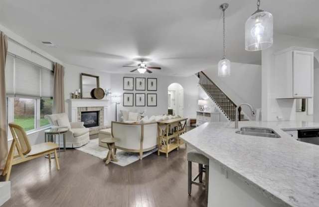 6185 Vista Crossing Way Gallery 2