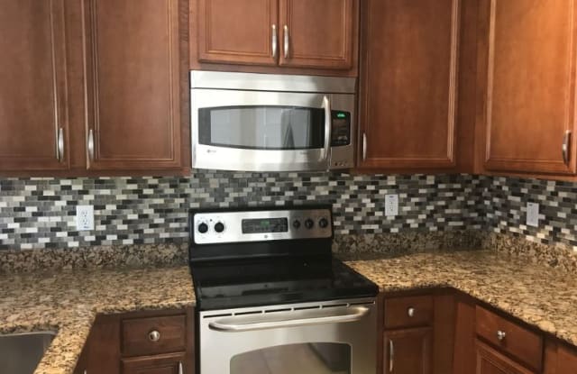 8524 SANDPIPER RIDGE AVE - 8524 Sandpiper Ridge Avenue, Tampa, FL 33647