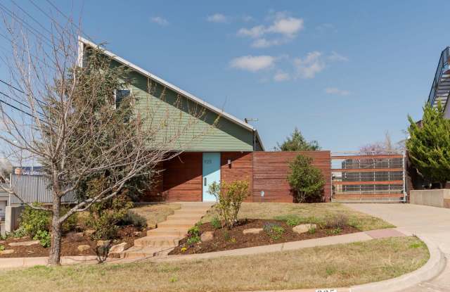 Modern Living + Downtown OKC + 3 bedrooms + 2 Car Garage photos photos