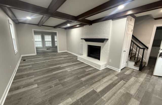 1215 E Wright Road Gallery 2