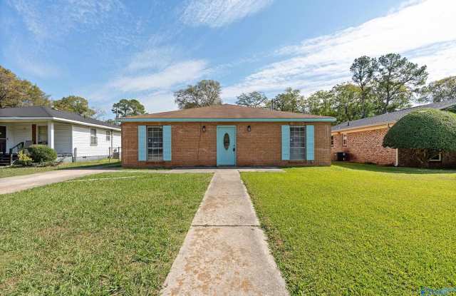 616 SW 7th Avenue - 616 7th Avenue Southwest, Decatur, AL 35601