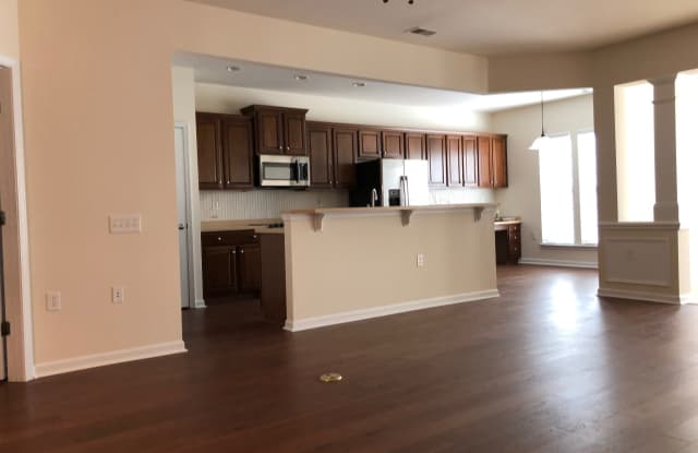166 Navy Cir Gallery 4