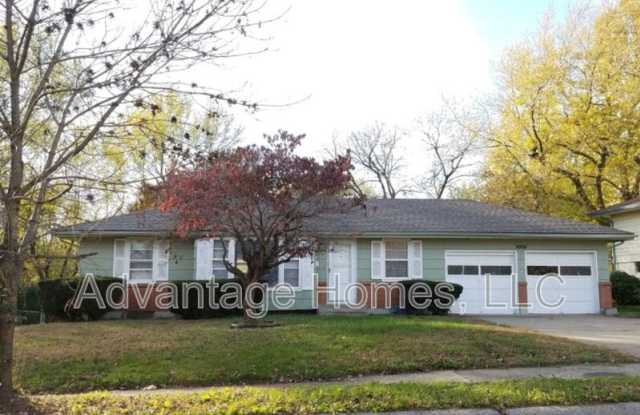 9906 Fremont Ave - 9906 Fremont Avenue, Kansas City, MO 64134
