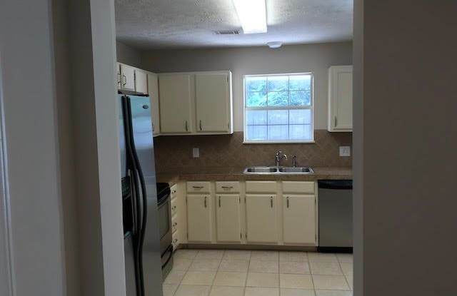 2305 Queen Anne Court Gallery 2