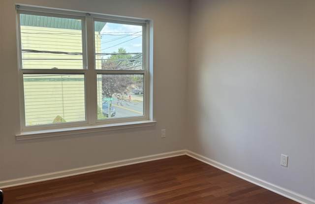315 CENTRE AVE photos photos
