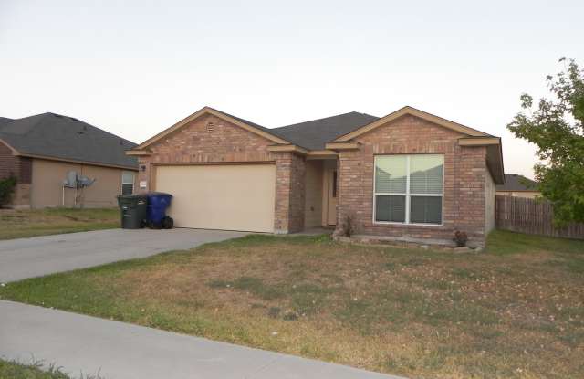 3 bed 2 bath in Desirable Location coming soon!! photos photos