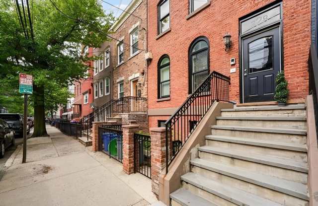 328 GARDEN ST photos photos