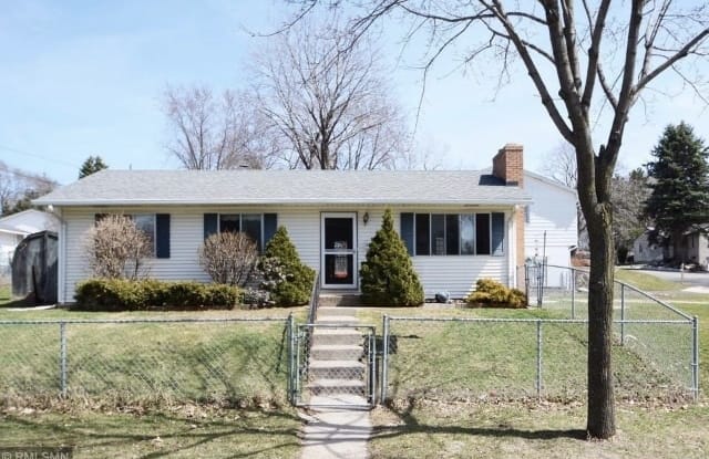 1080 Sperl Street - 1080 Sperl Street, West St. Paul, MN 55118