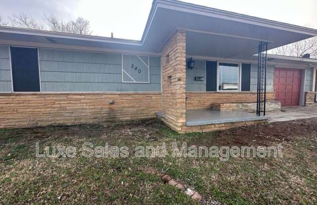 240 E. Kerr Dr photos photos