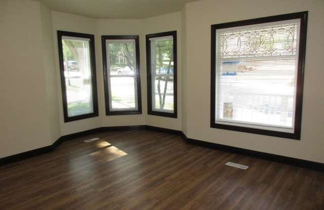 141 E Gorham - Unit 1 Gallery 4