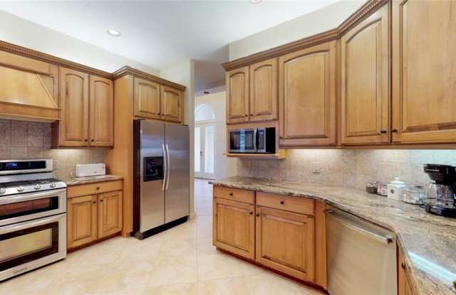 3033 N Caves Valley Path Gallery 4