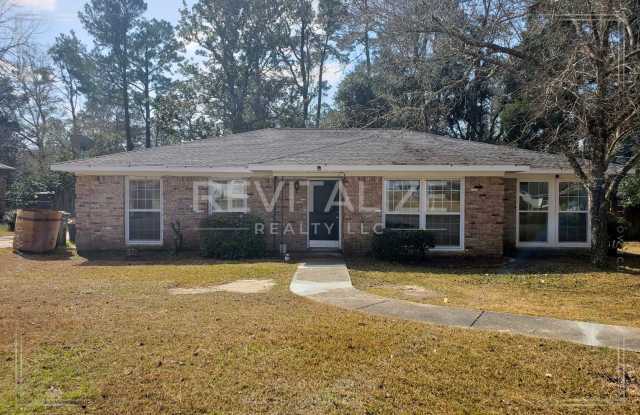 Beautiful 4 Bed 2 Bath Home in Daphne!! photos photos
