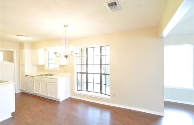 1913 WOODSMAN Drive - 1913 Woodsman Dr, College Station, TX 77840