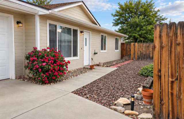 Spacious Orchard Mesa Home with Private Yard & 2-Car Garage! Gallery 1