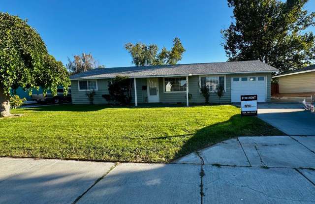 4 Bedroom Home Recently Updated, Near High School! Pet Friendly! Gallery 1
