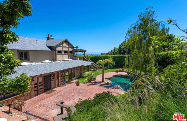 3605 Malibu Country Dr - 3605 Malibu Country Drive, Malibu, CA 90265