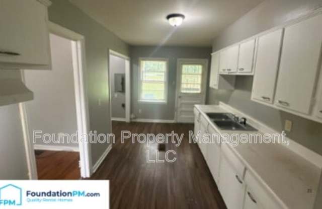 2324 Slocum Avenue Gallery 3