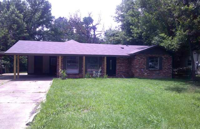 JUST REDUCED!!! PLUS****MOVE IN SPECIAL***1st MONTHS RENT IS FREE!!**** - 145 Greer Drive, Pearl, MS 39208