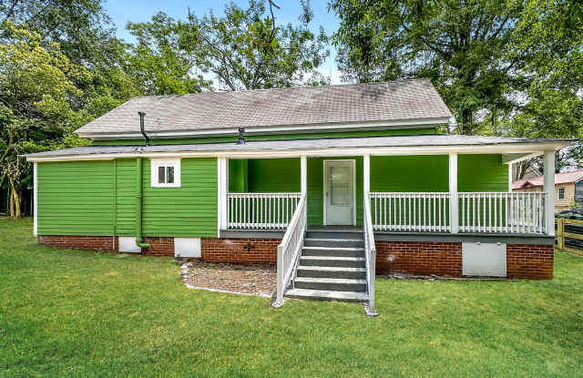 Charming Home in Quiet Griffin Neighborhood – For Rent photos photos