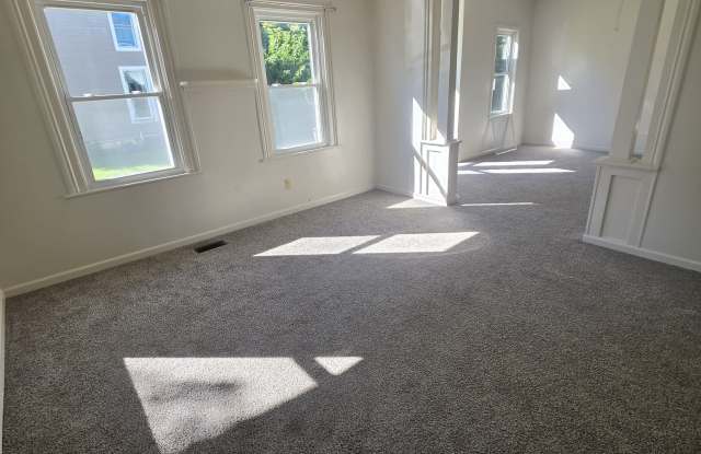 340 Pleasant Street - 1 Gallery 1