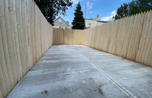 98 LEONARD ST - 98 Leonard Street, Jersey City, NJ 07307
