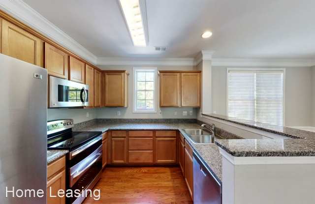 8853 Arbor Creek Drive Gallery 3