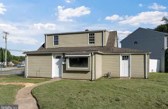 3301 SOLLERS POINT Road - 3301 Sollers Point Road, Dundalk, MD 21222 3301 SOLLERS POINT Road - 3301 Sollers Point Road, Dundalk, MD 21222