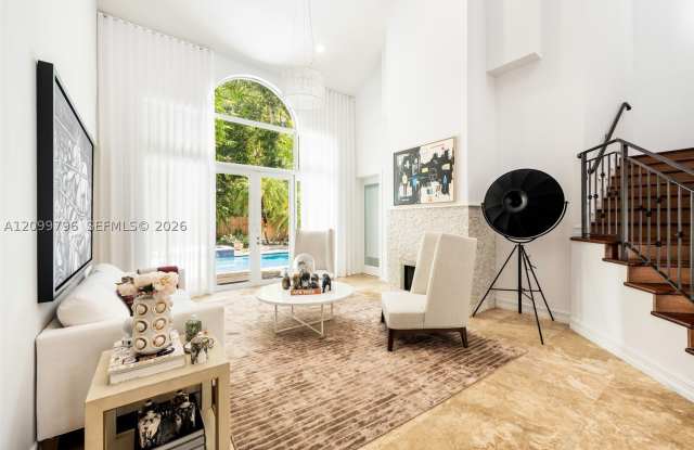 6021 SW 81 Street Gallery 4