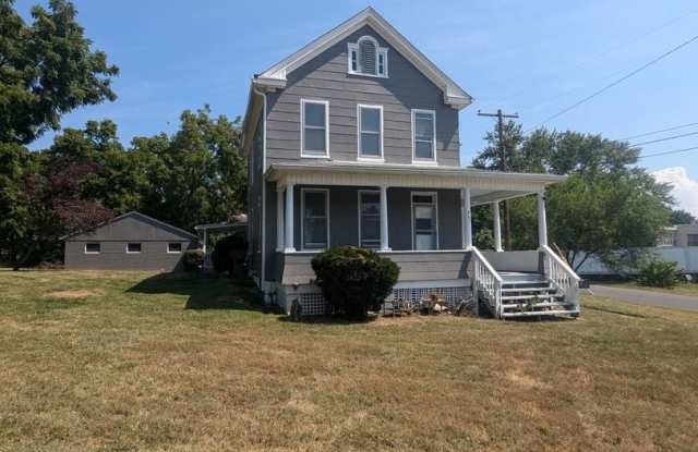 801 East Moler Avenue Gallery 2