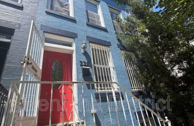 775 Kenyon Street NW photos photos 775 Kenyon Street NW photos photos