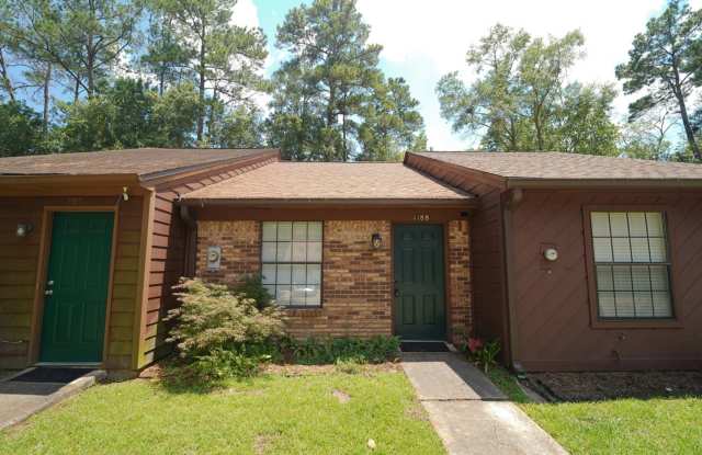 1 bed / 1 Bath in a Great Location on High Road! photos photos 1 bed / 1 Bath in a Great Location on High Road! photos photos