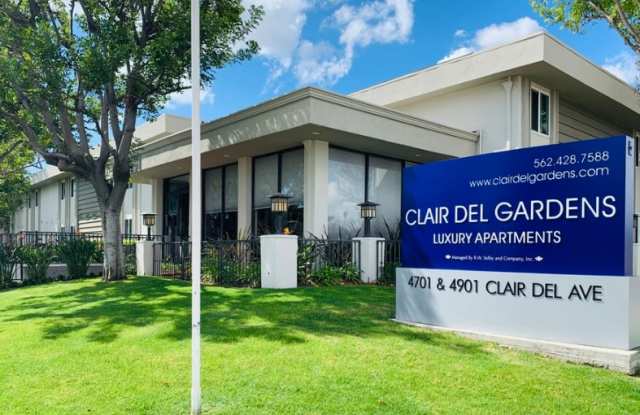 Clair Del Gardens Gallery 1