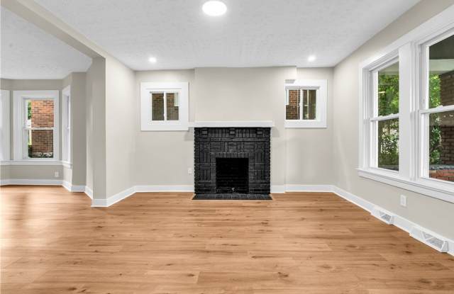 1547 Clairtonica Street - 1 Gallery 3