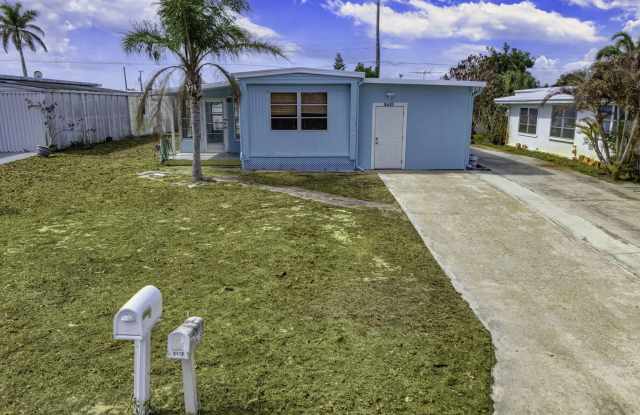 8420 SE Eagle Avenue photos photos 8420 SE Eagle Avenue photos photos