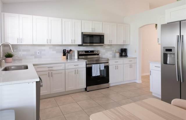 1085 INDIAN RIDGE TRL E Gallery 3