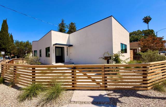 Never-Lived-In Luxury: 1,408 Sq Ft Detached Single-Family Home with Private Office — Downtown Sunnyvale. photos photos