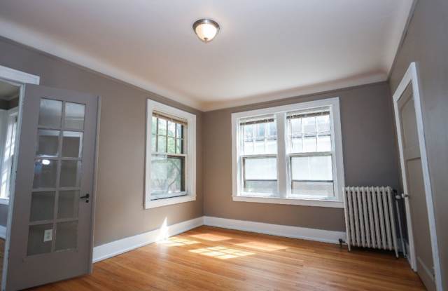 691 Seward Gallery 4