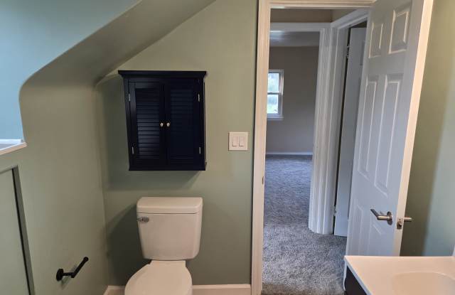 5272 Fieldcrest Drive Gallery 4