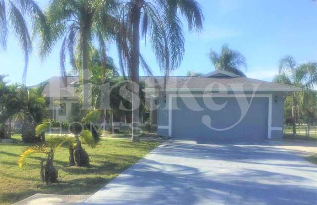 1744 Southeast Berkshire Boulevard photos photos