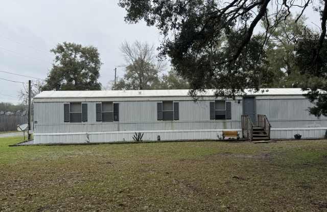 30 Aaron Strickland Road - 30 Aaron Strickland Road, Crawfordville, FL 32327