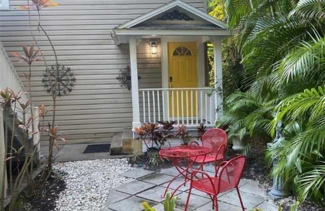 1618 Woodford Avenue photos photos