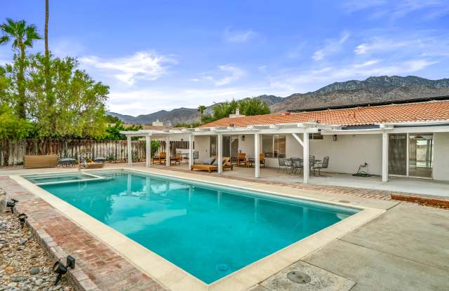 912 N Camino Condor photos photos 912 N Camino Condor photos photos