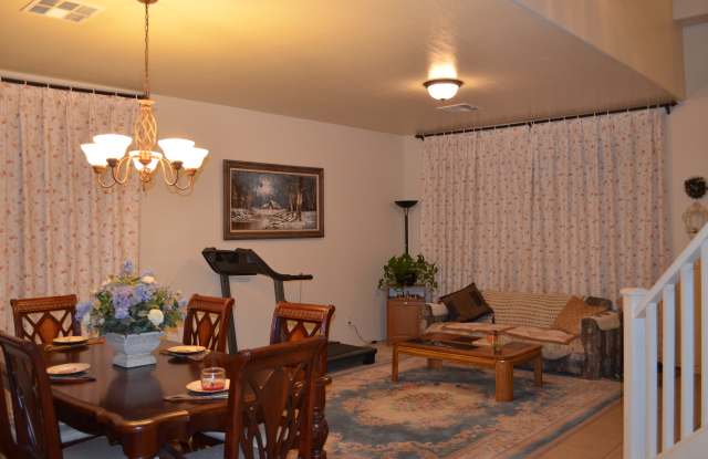 2111 East Chanute Pass Gallery 3