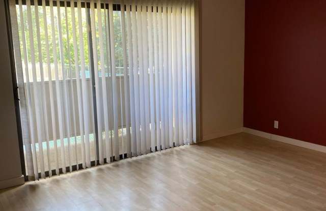 959 E Spring Crest Ct #20 Gallery 4