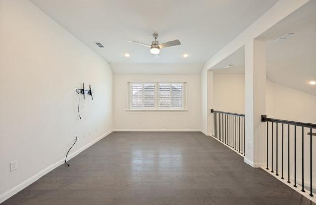 808 Mathew Drive Gallery 4
